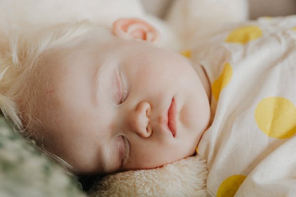 Transformez les nuits de votre bébé avec un consultante sommeil expert